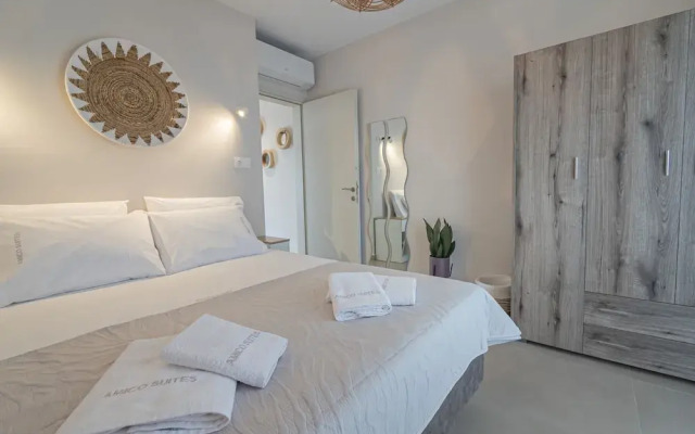 Amico Suites 1 by Rentals Pro - Nea Moudania