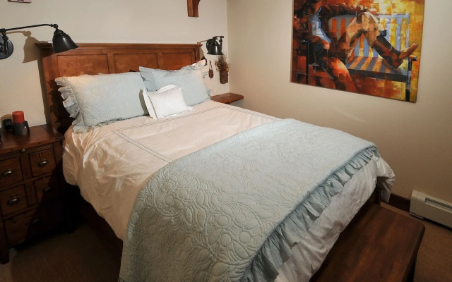 Lionshead Center #201 2 Bedroom Condo by RedAwning