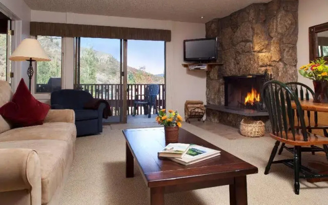 Lichenhearth A Destination Residence