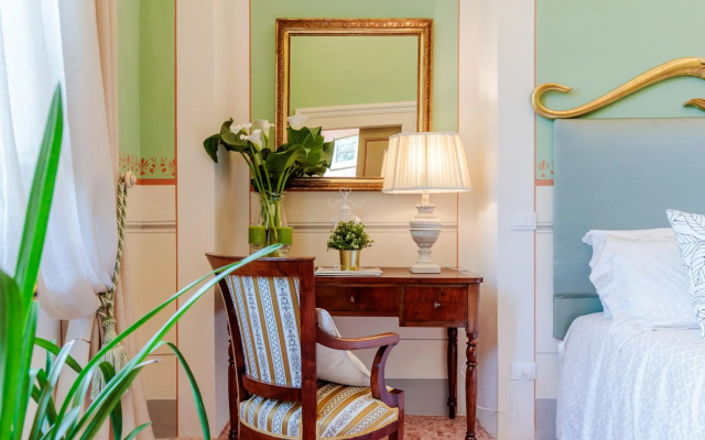 Villa Hugo in Lucca With 5 Bedrooms and 6 Bathrooms