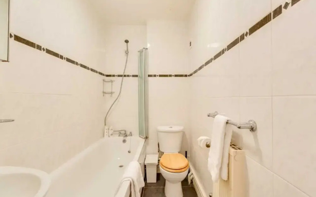 Bright Studio Near Borough and The Shard