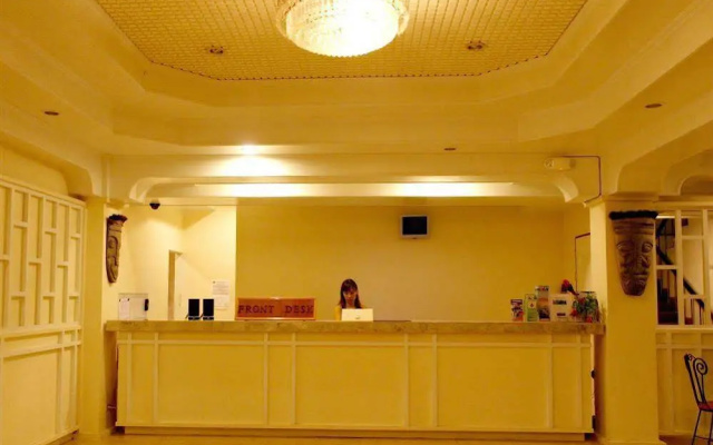 Gold Beach Hotel