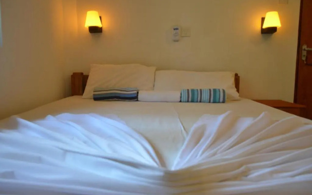 Yaye Guest House