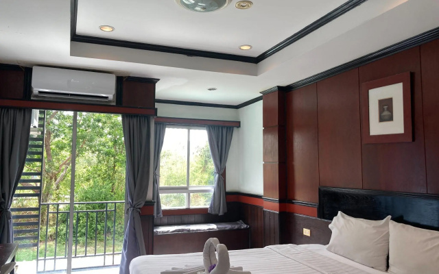 Season Palace Huahin Hotel
