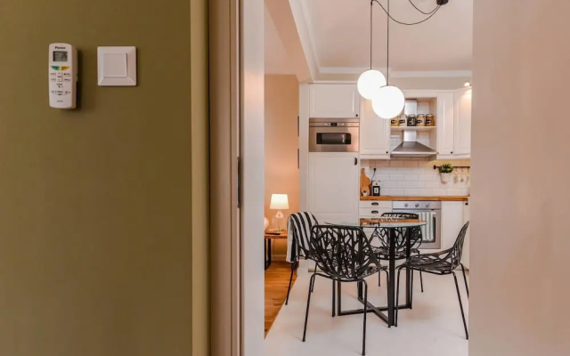 FM Luxury 2-BDR Apartment - Ccoellie