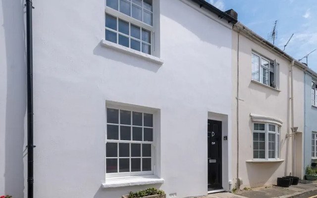 Host Stay Millfield House