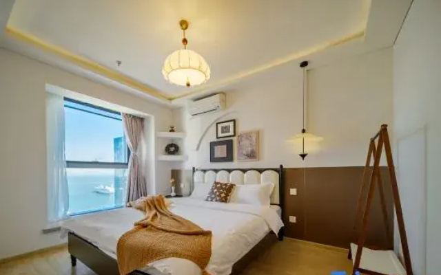 Yuepeng Boutique Apartment (Dalian Harbour Plaza)