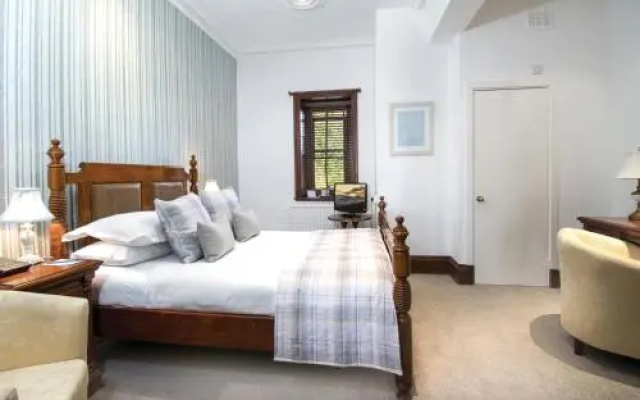 Bron Eifion Country House Hotel