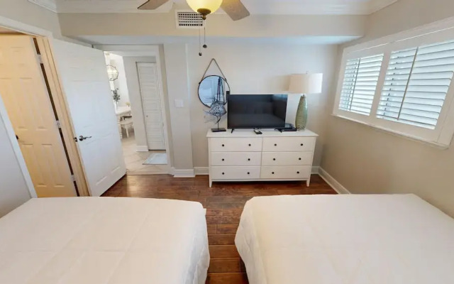 Beach House 301a 2 Bedroom Condo