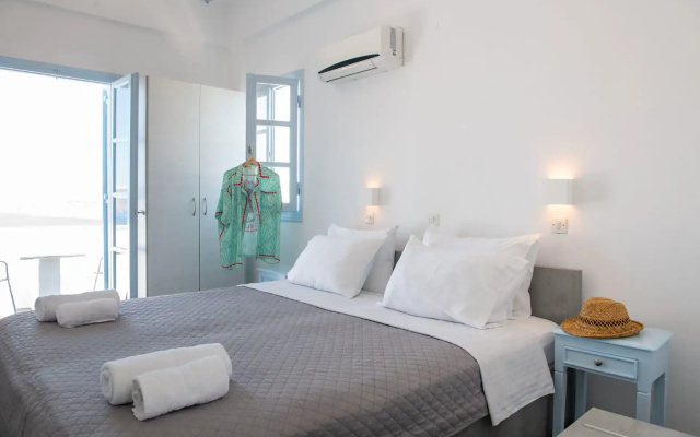 Blu Rooms Santorini