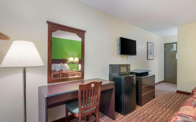 Rodeway Inn