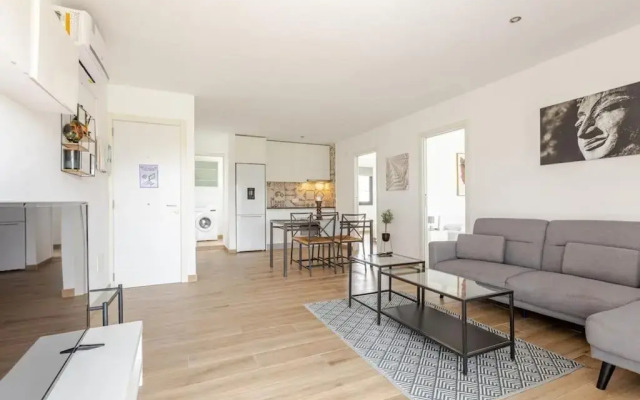 Apartamento en complejo residencial con piscina