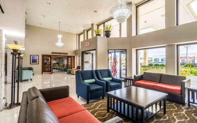 Spark by Hilton Des Plaines Chicago O'Hare