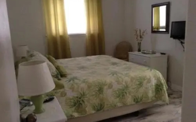 Paradise Cove Unit 10