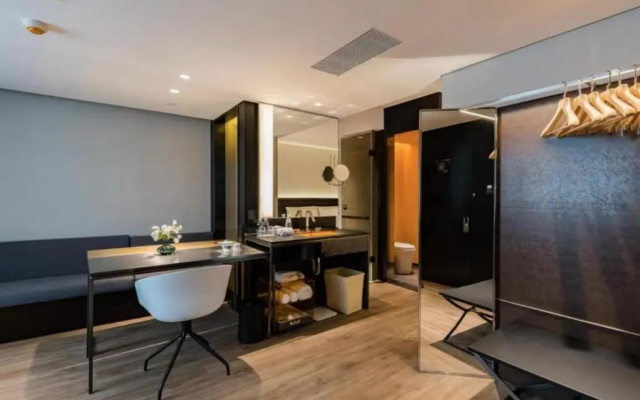 Atour S Hotel Financial Center Lujiazui