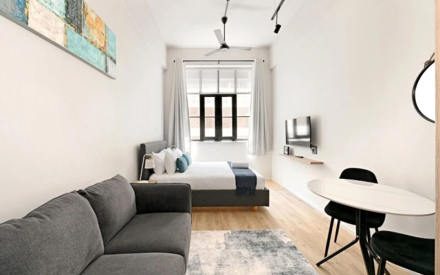 East City Modern Apt Co-working