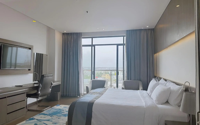 The Mira Central Park Hotel