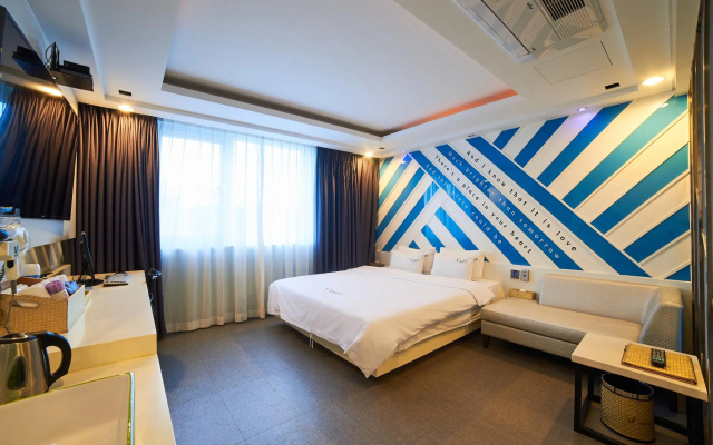 Premium V Hotel