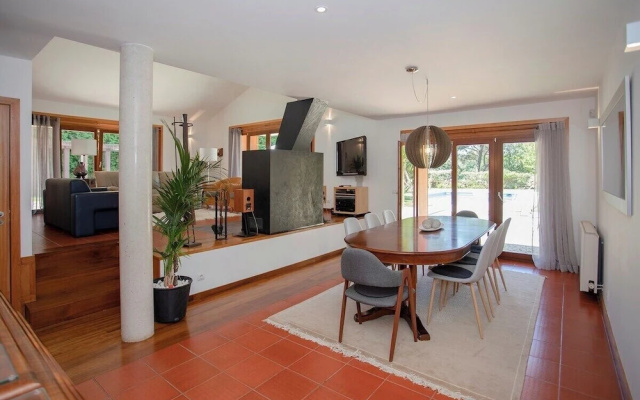 Liiiving in Caminha Countryside Pool House
