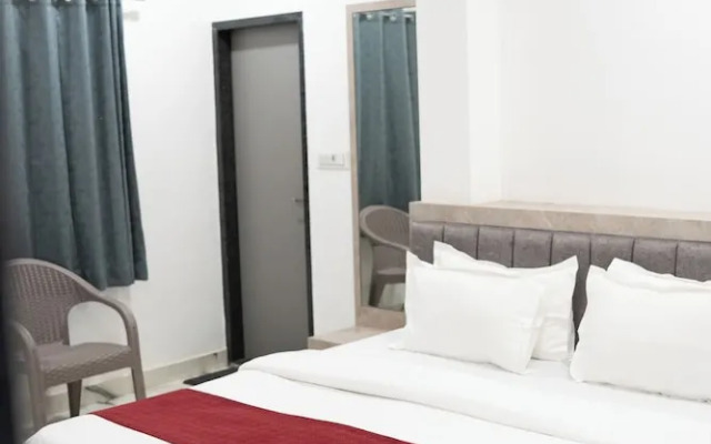 Elite Stay Near Yashobhoomi Dwarka