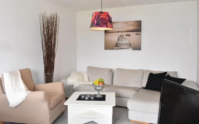 Nice Home in Borrby With 3 Bedrooms and Wifi
