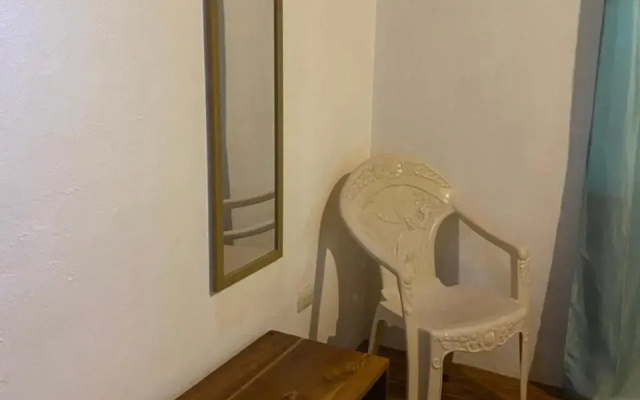 Mauras Tropical Mini Hostel