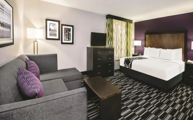 La Quinta Inn and Suites The Woodland South