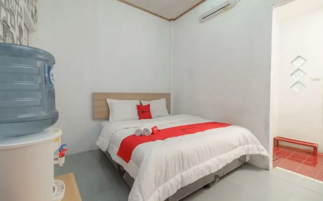RedDoorz Syariah near Paradiso Beach Sabang