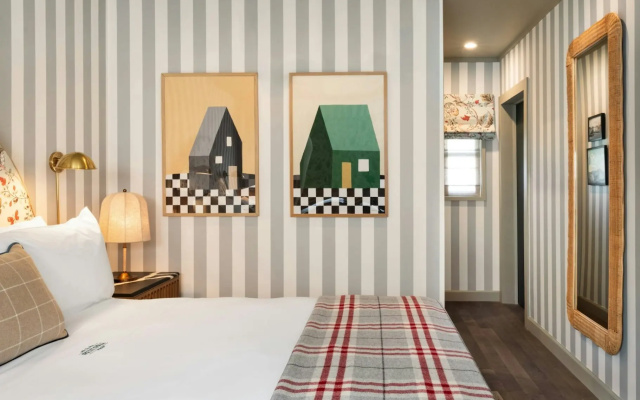 Le Petit Pali Brentwood West Los Angeles