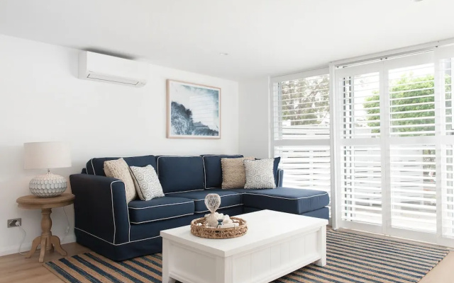 Arabella - Stylish Seaside Sanctuary With Views