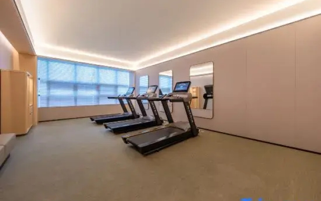 Ji Hotel (Guiyang Baiyun Middle Road Metro Station)