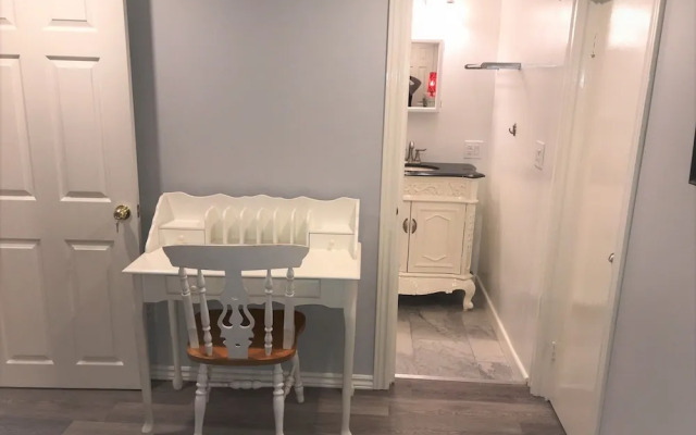 40mToCanalSkate OttawaDowntown 2Br2BaApt