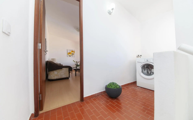 C08 - Central Sao Goncalo Townhouse