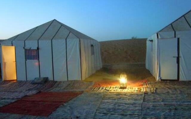 Отель Bivouac Sahara Relax Марокко, Загора - отзывы, цены и фото номеров - забронировать отель Bivouac Sahara Relax онлайн вид на фасад