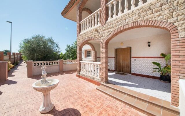 Отель Villa Carmen вид на фасад
