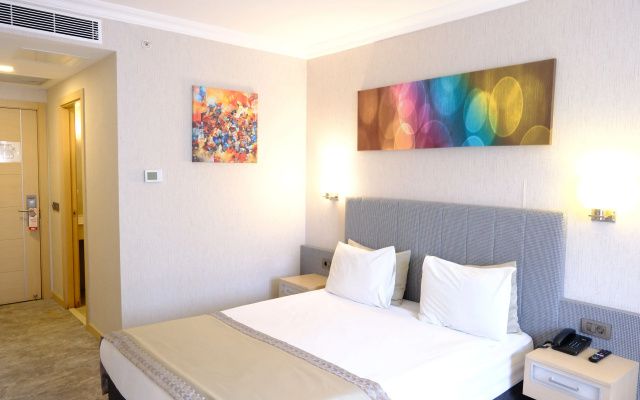 Midas Hotel