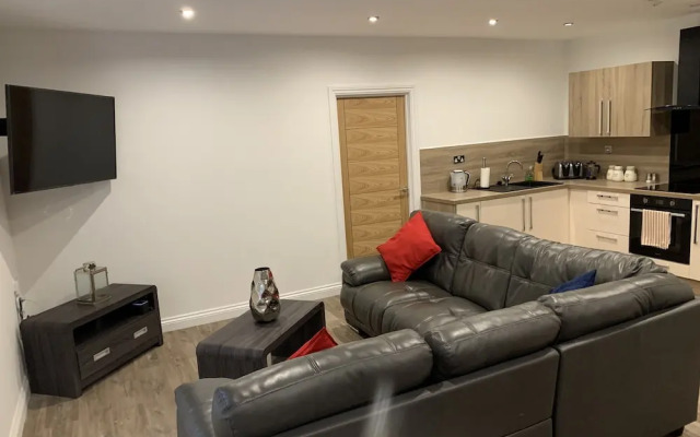Impeccable 2-bed Apartment in Birmingham
