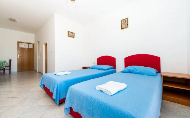 Remarkable 2-bedroom Apartment in Dubrovnik