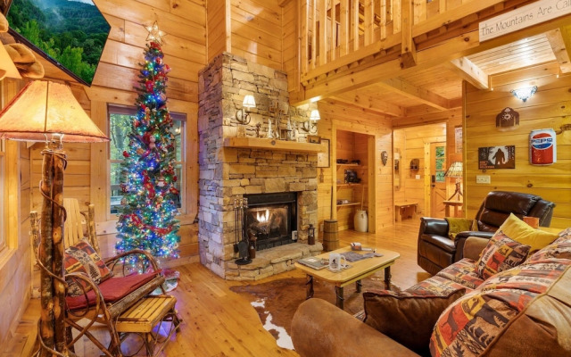 Finding Bigfoot 2 Bedroom Cabin