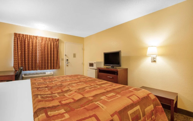 Motel 6 Little Rock AR