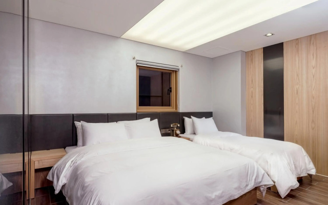 Capace Hotel