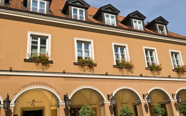 Отель Mamaison Hotel Le Regina Warsaw Польша, Варшава - 12 отзывов об отеле, цены и фото номеров - забронировать отель Mamaison Hotel Le Regina Warsaw онлайн вид на фасад