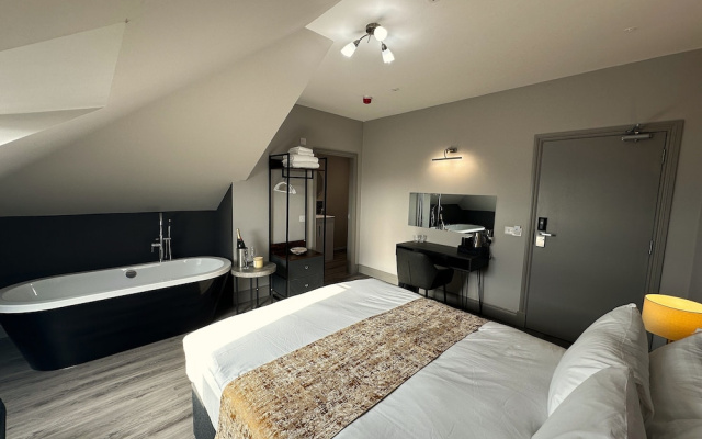 Amorist Hotel