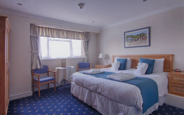 Melville Hall Hotel And Utopia Spa