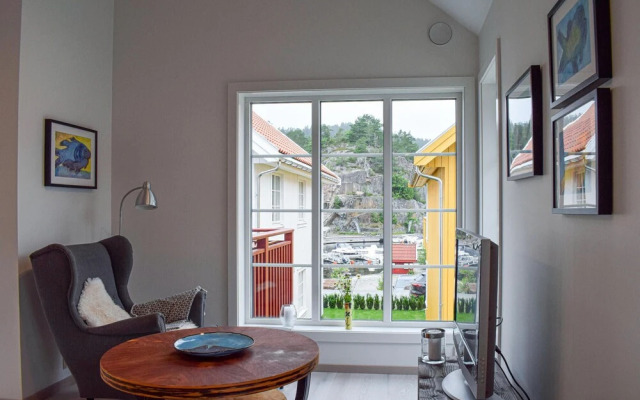 Beautiful Home in Tvedestrand With 3 Bedrooms and Wifi