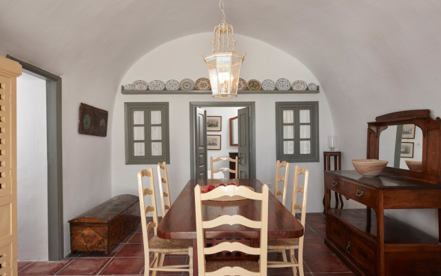 Nautilus Residence 3 bedroom villa at Firostefani