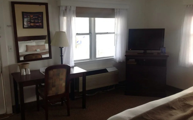 Inn on the Hudson