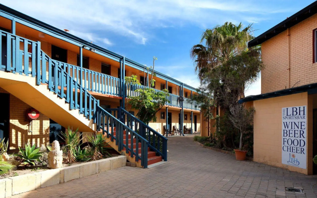 Lancelin Sands Hotel