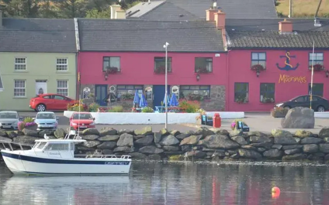 The Moorings Guesthouse & Seafood Restaurant