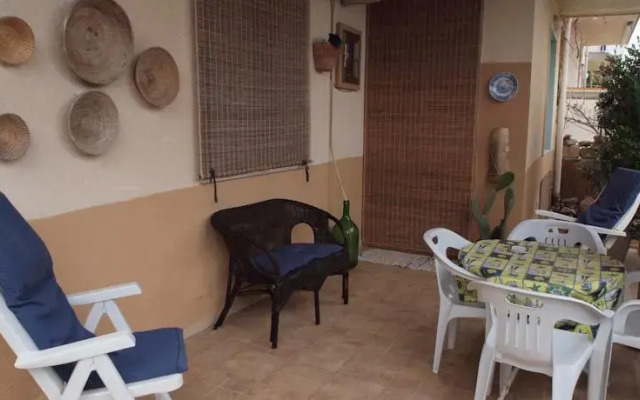 B&B Glaukopis